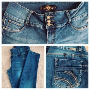 Blue Jeans by Bella